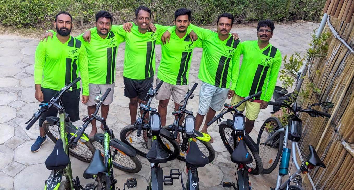 Team Cycling – Group Of IT Professionals From Karaikudi Have Passionately Pedalled To Dhanushkodi In A Single Day!